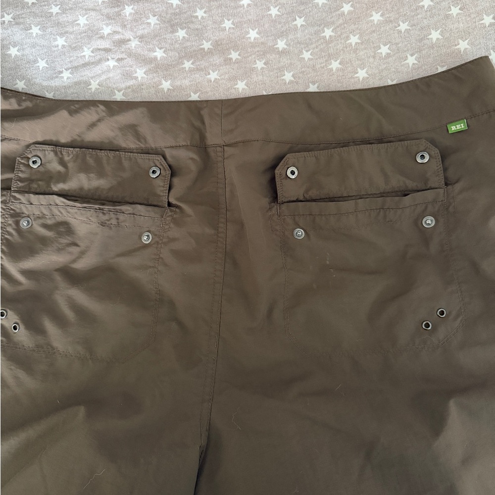 REI Cropped Hiking Pants - size 22- Brown Quick Dry Nylon UPF 50 - Picture 6 of 13